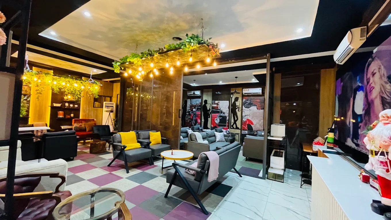Eli & Lulu Cafe photo 3
