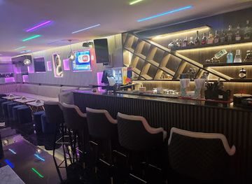 W Bar Lounge photo 5