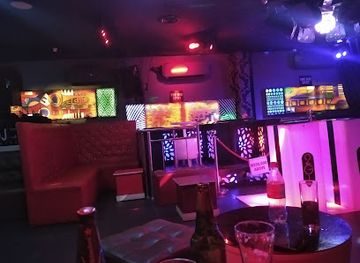 Wow! Bar Lounge Restaurant photo 4